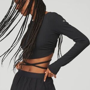 NWT Alo Ribbed Manifest Long Sleeve in Black